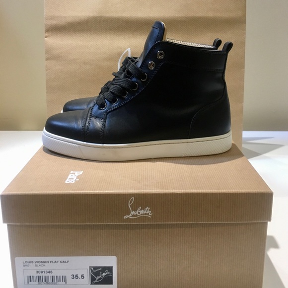 Signature Christian Louboutin Womens Flat Sneaker - Picture 5 of 5